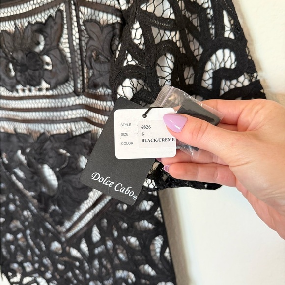 Dolce Cabo Black and White Floral Lace Blouse Top- Size Small - Picture 3 of 5